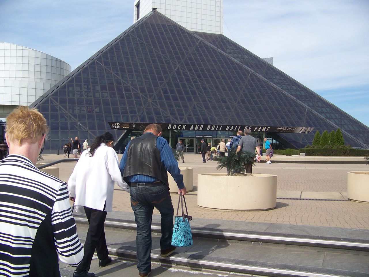 RB15CONV_TOURS_001_100_2002.JPG