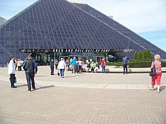 RB15CONV_TOURS_002_100_2003.JPG