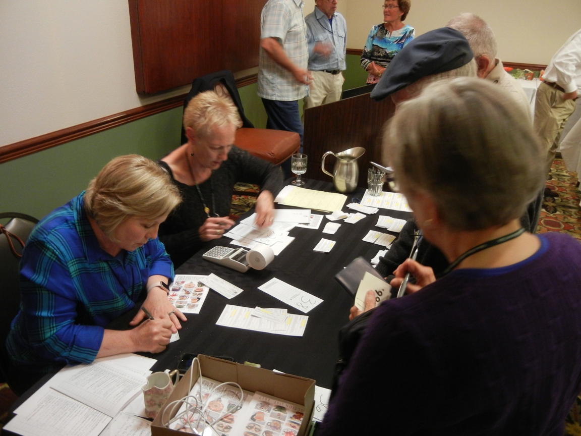 Auction_111.JPG